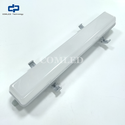 Tri-proof Iluminação Industrial IP66 resistente a intempéries LED Batten Light 3CCT Luz de vapor variável tricolor 1500mm LED impermeável batons aprovados pelo CE SAA C-Tick UKCA para iluminação industrial
